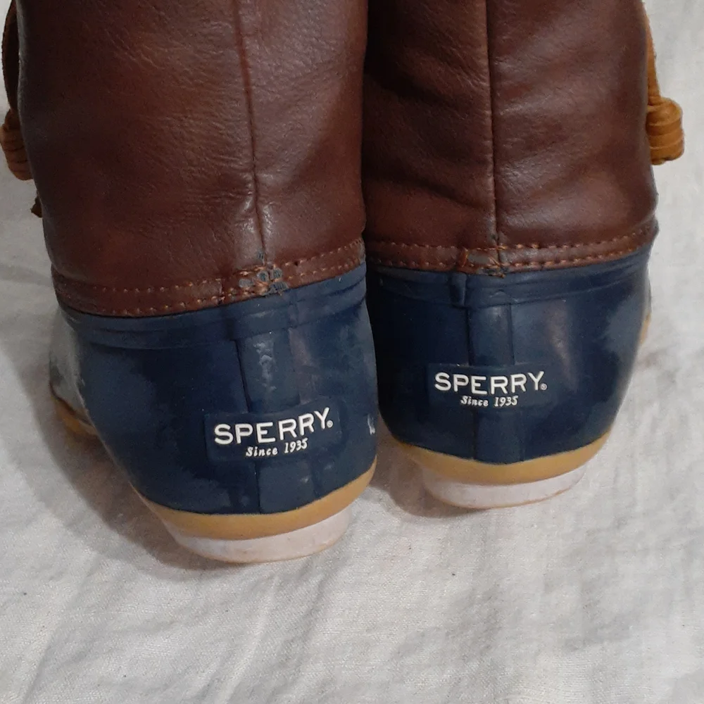 SPERRY WATERPROOF RUBBER BOOTS